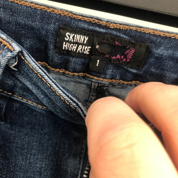 YMI SKINNY HIGH RISE JEANS - Picture 4 of 6